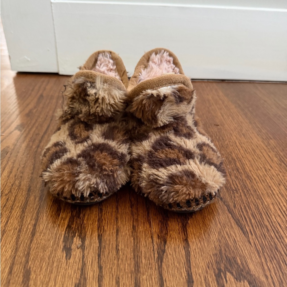 Cozy Brown Faux-Fur Kids Slippers
